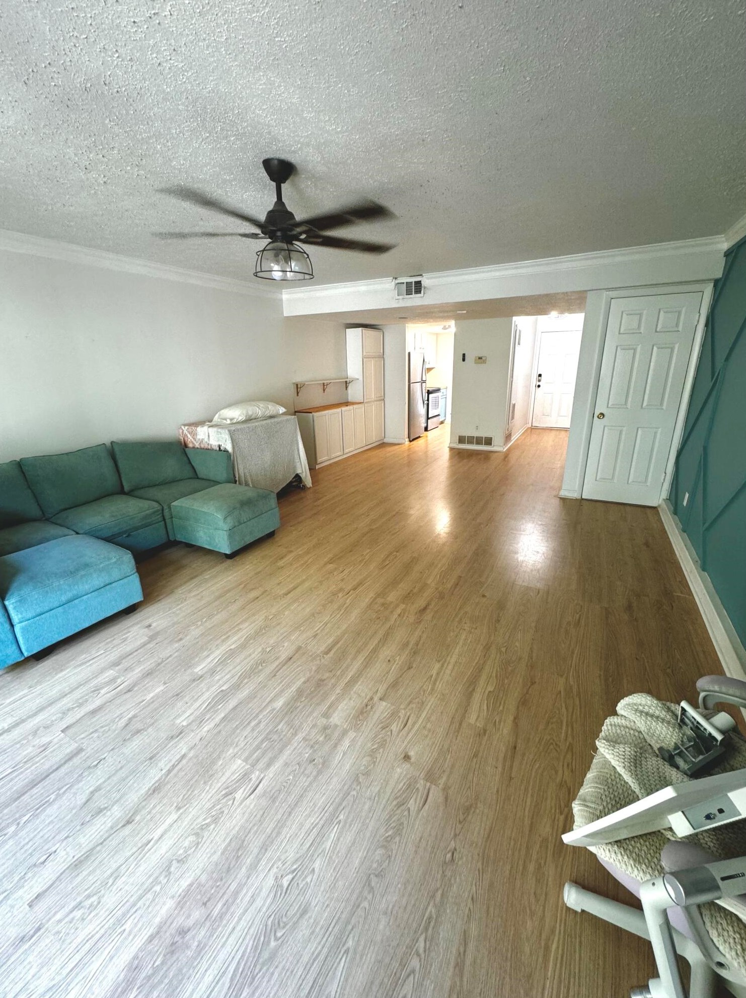 24 Knollwood Cir, Savannah GA  31419-1759 exterior
