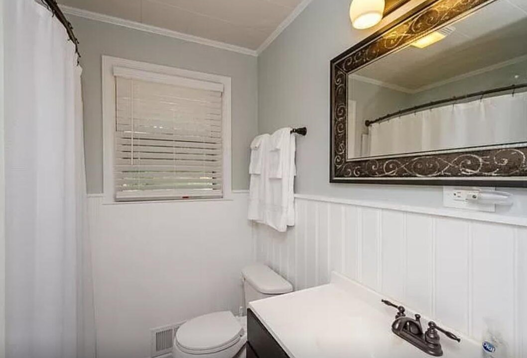 1127 Magnolia Dr, Augusta GA 30904-5926 exterior