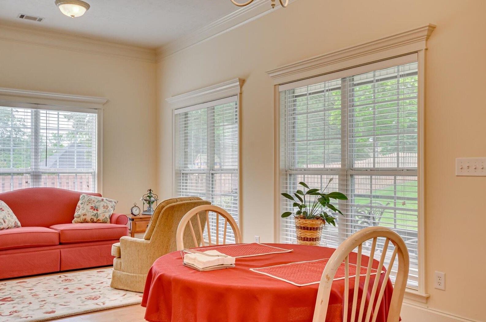 979 Woody Hl Cir, Evans GA 30809-6715 exterior