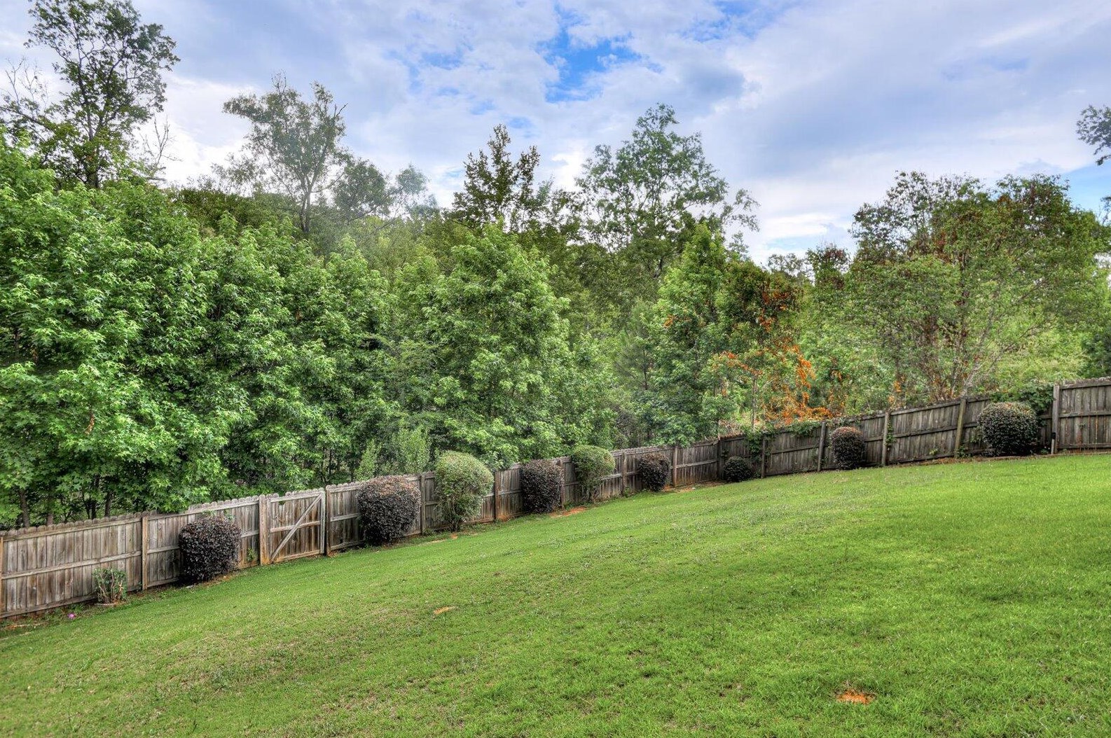 1432 Aylesbury Dr, Evans GA  30809-8215 exterior