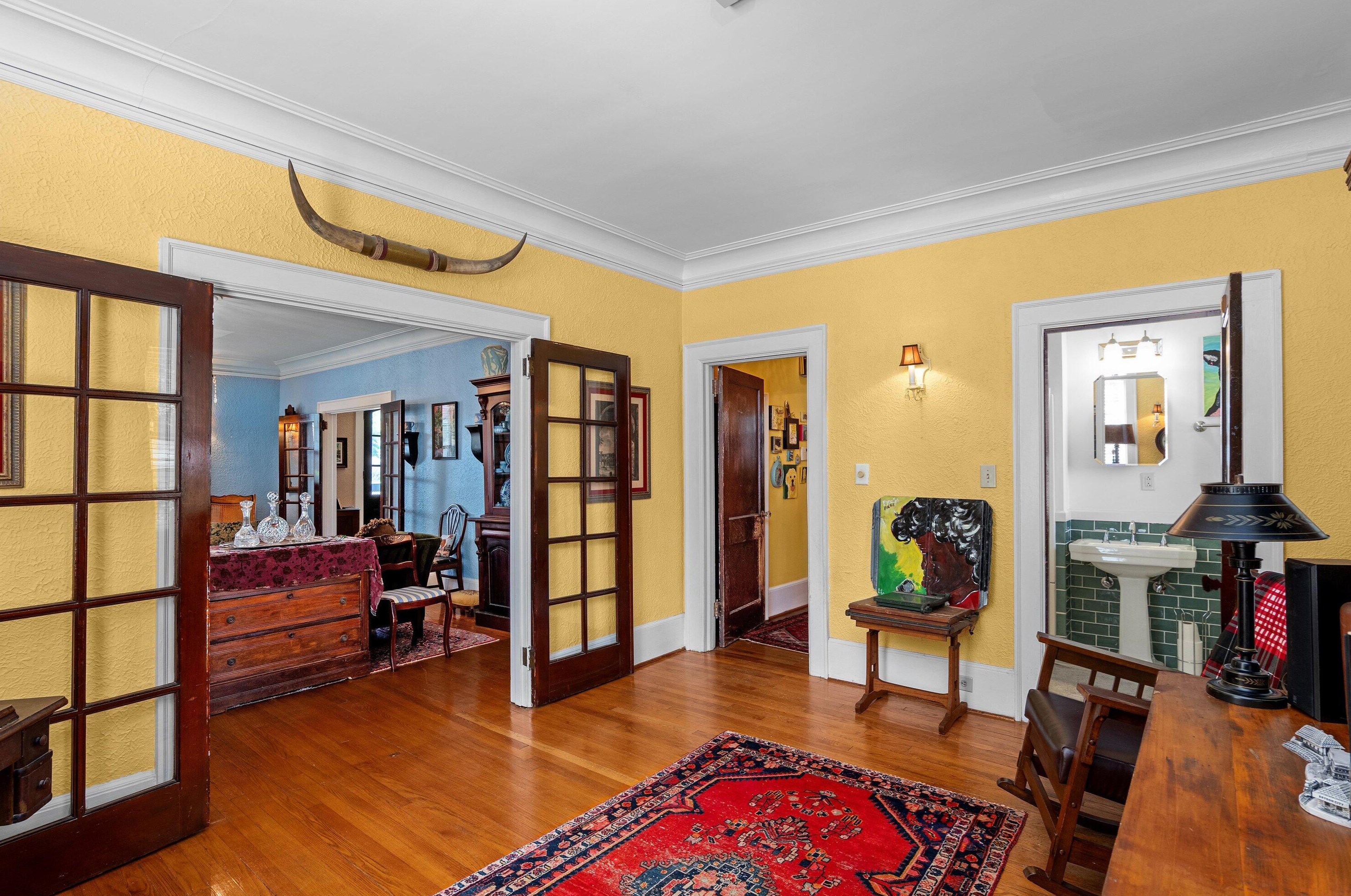 303 Broad St, Augusta GA 30901-1550 exterior