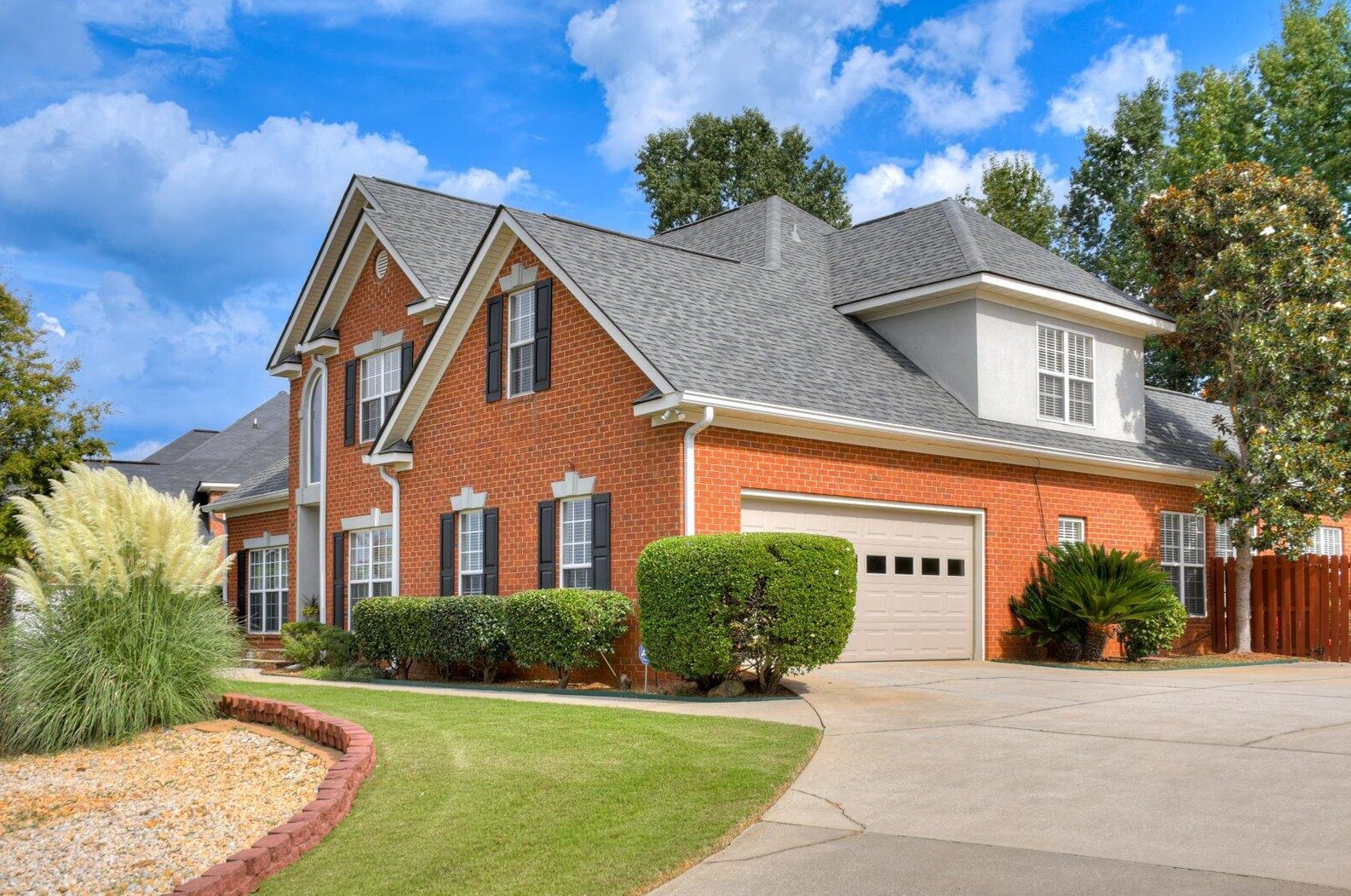 989 Windmill Pkwy, Evans GA  30809-6666 exterior