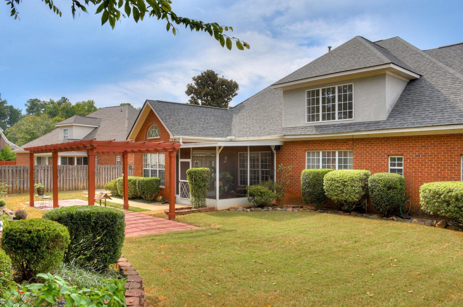 989 Windmill Pkwy, Evans GA  30809-6666 exterior