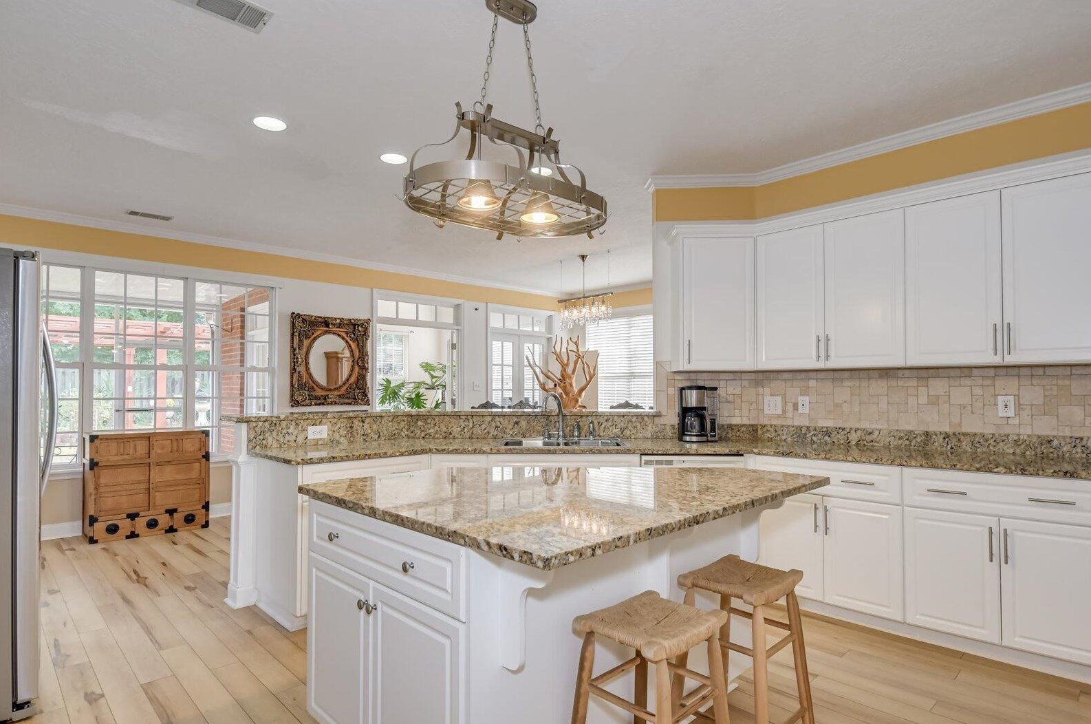 989 Windmill Pkwy, Evans GA  30809-6666 exterior