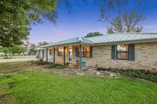 382 Windsong Ln, Fredericksburg, TX 78624 - Photo 5