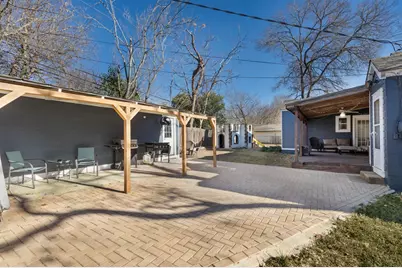 414 W Jefferson St, Kerrville, TX 78028 - Photo 19