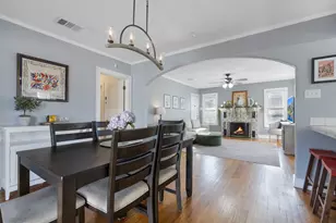 414 W Jefferson St, Kerrville, TX 78028 - Photo 5