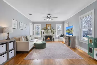 414 W Jefferson St, Kerrville, TX 78028 - Photo 3