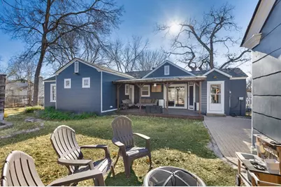 414 W Jefferson St, Kerrville, TX 78028 - Photo 21