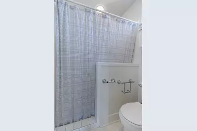 414 W Jefferson St, Kerrville, TX 78028 - Photo 11