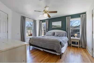 414 W Jefferson St, Kerrville, TX 78028 - Photo 9