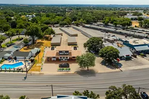 405 S Washington St, Fredericksburg, TX 78624 - Photo 1