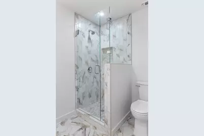 323 Broadmoor St, Fredericksburg, TX 78624 - Photo 15