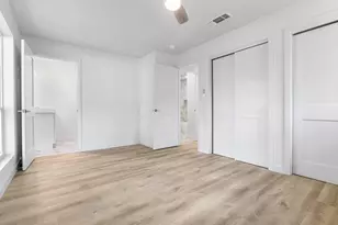 323 Broadmoor St, Fredericksburg, TX 78624 - Photo 13