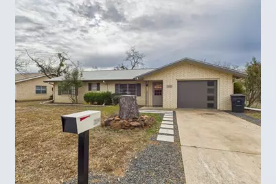 209 Forest Trail Dr, Fredericksburg, TX 78624 - Photo 1