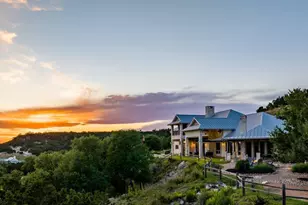 362 Kruse Hill Dr, Fredericksburg, TX 78624 - Photo 1