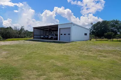 1556 Pfiester Rd, Fredericksburg, TX 78624 - Photo 47