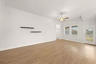 303 Winston Dr, Fredericksburg, TX 78624 - Photo 7