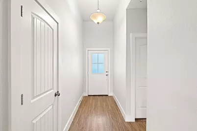 303 Winston Dr, Fredericksburg, TX 78624 - Photo 3