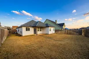 303 Winston Dr, Fredericksburg, TX 78624 - Photo 17