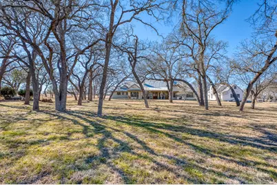 249 Southwoods Dr, Fredericksburg, TX 78624 - Photo 23