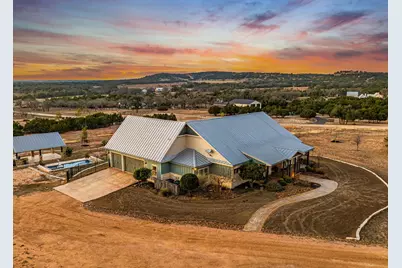 34 Rusty Spur Dr, Fredericksburg, TX 78624 - Photo 9