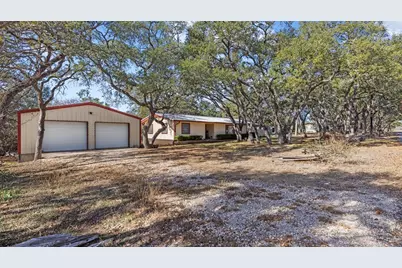 119 Felps, Blanco, TX 78606 - Photo 3