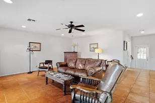 505 Waldrip St, Fredericksburg, TX 78624 - Photo 7