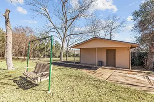 505 Waldrip St, Fredericksburg, TX 78624 - Photo 35