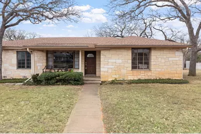 505 Waldrip St, Fredericksburg, TX 78624 - Photo 5