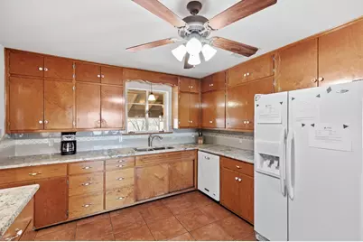 505 Waldrip St, Fredericksburg, TX 78624 - Photo 3