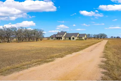 1402 Countryside Bend, Fredericksburg, TX 78624 - Photo 35