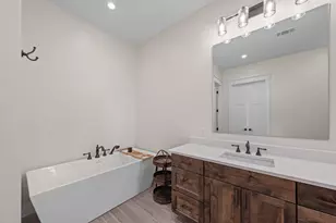 1402 Country Side Bend, Fredericksburg, TX 78624 - Photo 15