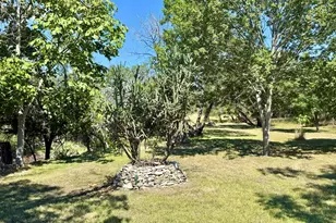 204 Aqua Vista Dr, Kerrville, TX 78028 - Photo 7