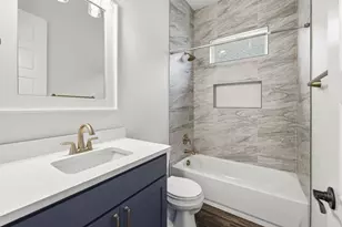 121 Feather Way, Fredericksburg, TX 78624 - Photo 11