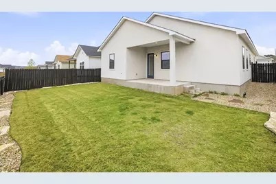 121 Feather Way, Fredericksburg, TX 78624 - Photo 13