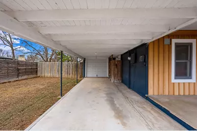 314 W Hackberry St, Fredericksburg, TX 78624 - Photo 25