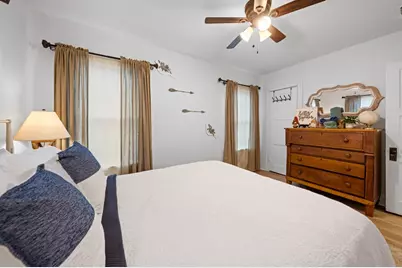 314 W Hackberry St, Fredericksburg, TX 78624 - Photo 19