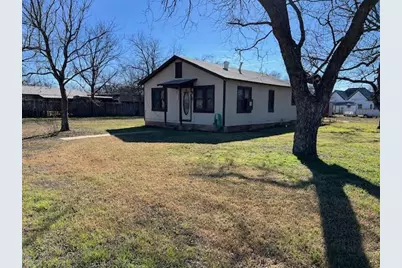 407 W Chase, Brady, TX 76825 - Photo 1