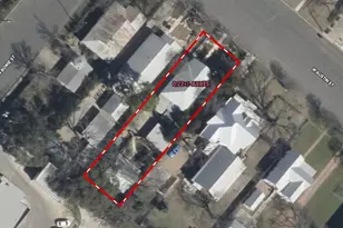 511 W Austin St, Fredericksburg, TX 78624 - Photo 33