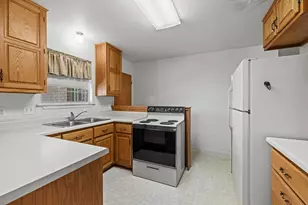 707 Bell St, Fredericksburg, TX 78624 - Photo 5