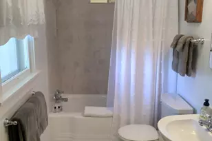 406 N Adams St, Fredericksburg, TX 78624 - Photo 11