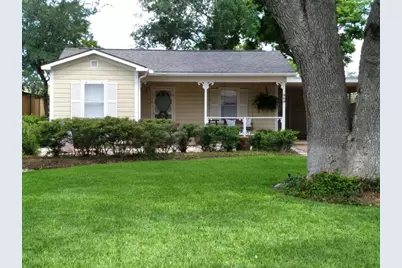 406 N Adams St, Fredericksburg, TX 78624 - Photo 3