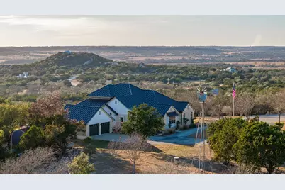 169 Royal Oaks Hill, Fredericksburg, TX 78624 - Photo 3