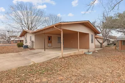 113 W Nimitz St, Fredericksburg, TX 78624 - Photo 15