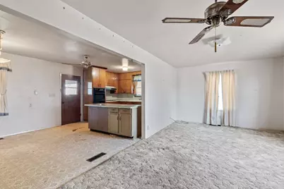 113 W Nimitz St, Fredericksburg, TX 78624 - Photo 5