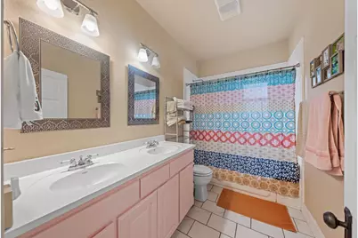 312 Lytle St, Kerrville, TX 78028 - Photo 11