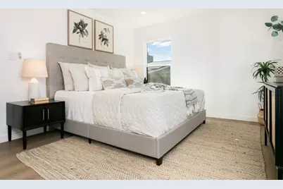 809 N Edison St, Fredericksburg, TX 78624 - Photo 9