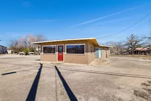 518 N Jct Hwy, Kerrville, TX 78028 - Photo 1