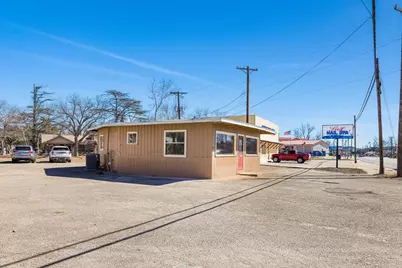 518 N Junction Hwy, Kerrville, TX 78028 - Photo 21